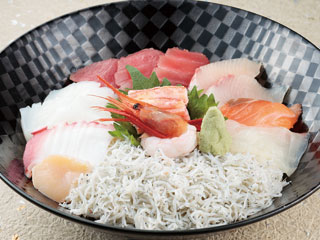 海鮮丼