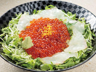 白身魚いくら丼