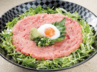 とろまぐろ月見丼
