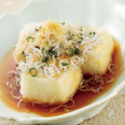 揚げ出し豆腐(しらすのせ)
